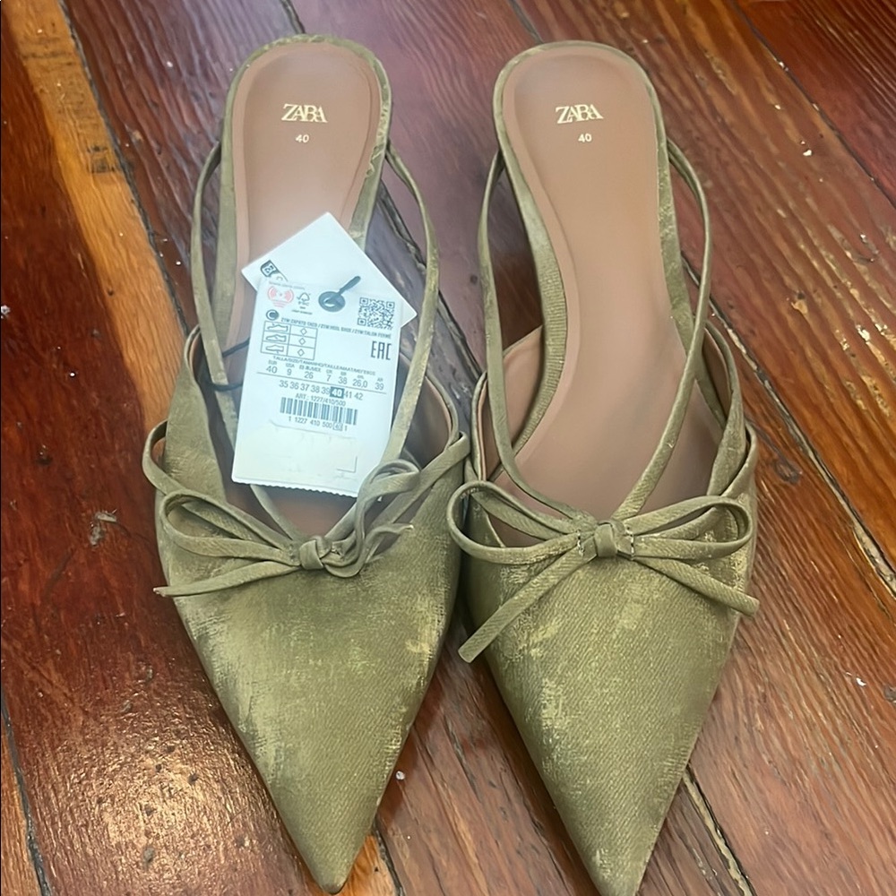 Zara Green Suede Pointed Toe Mules